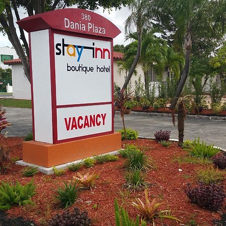 Stay Inn Dania Beach Bagian luar foto