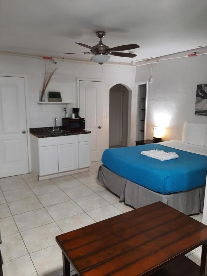Stay Inn Dania Beach Bagian luar foto