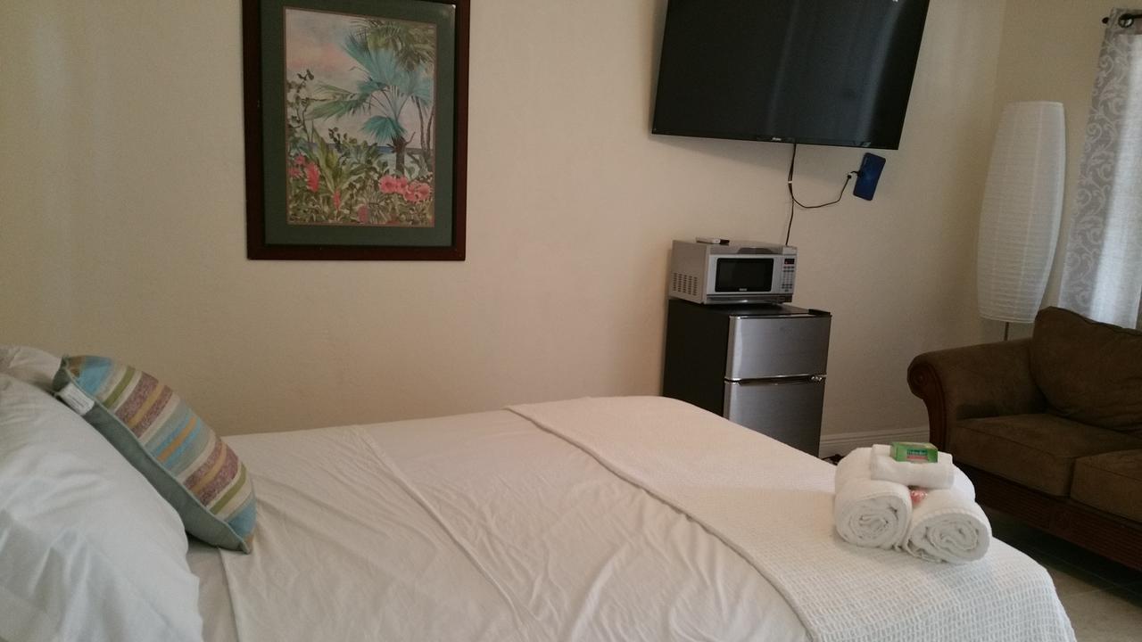 Stay Inn Dania Beach Bagian luar foto