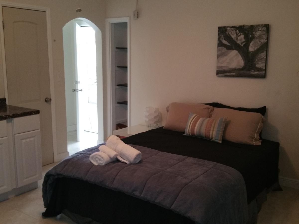 Stay Inn Dania Beach Bagian luar foto