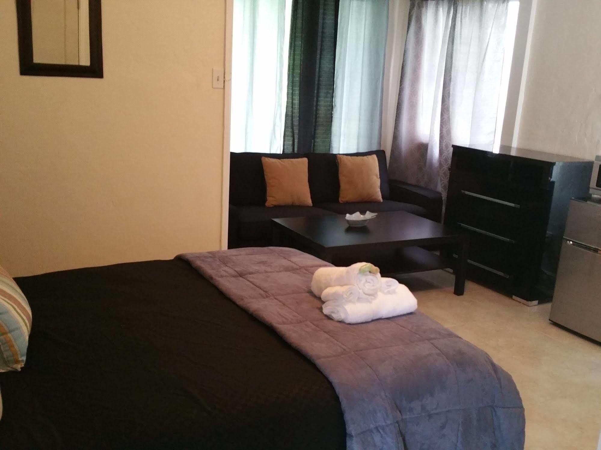 Stay Inn Dania Beach Bagian luar foto