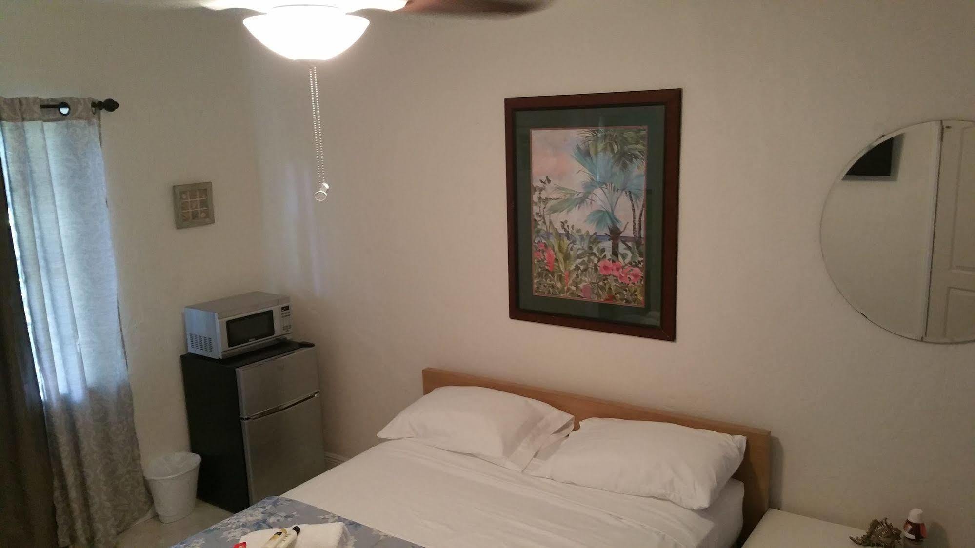 Stay Inn Dania Beach Bagian luar foto