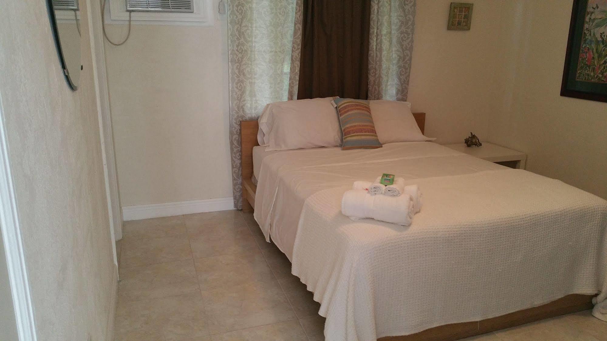 Stay Inn Dania Beach Bagian luar foto